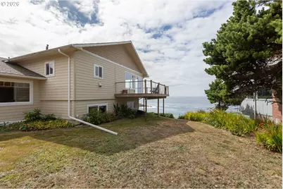 605 SW Coast Ave, Depoe Bay, OR 97341 - Photo 37