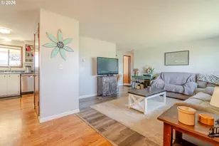 885 W Carolina St, Lebanon, OR 97355 - Photo 7