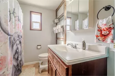 885 W Carolina St, Lebanon, OR 97355 - Photo 17