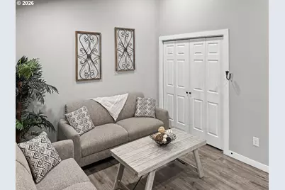 4559 47th Ave NE, Salem, OR 97305 - Photo 5