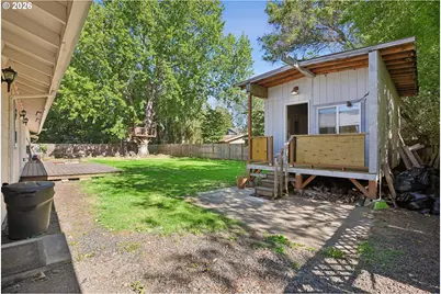17465 SW Blanton St, Beaverton, OR 97078 - Photo 25