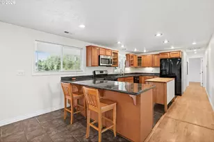 17465 SW Blanton St, Beaverton, OR 97078 - Photo 9