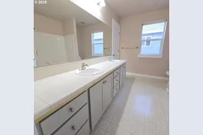 17980 NW Rapid St, Beaverton, OR 97006 - Photo 21