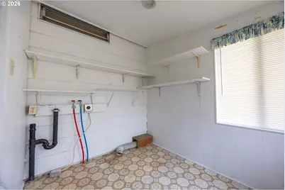 172 W Kristen Ct, Roseburg, OR 97471 - Photo 27