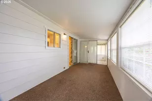 172 W Kristen Ct, Roseburg, OR 97471 - Photo 25