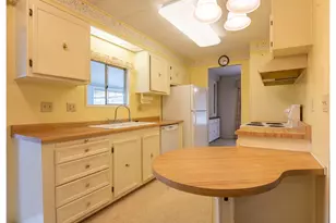 172 W Kristen Ct, Roseburg, OR 97471 - Photo 11