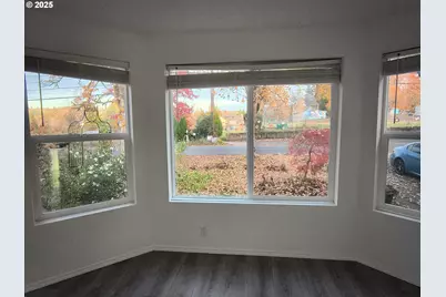 7321 SW 52nd Ave, Portland, OR 97219 - Photo 5