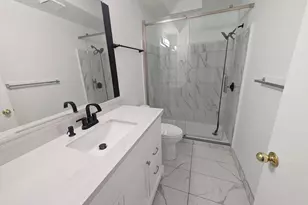 7321 SW 52nd Ave, Portland, OR 97219 - Photo 3