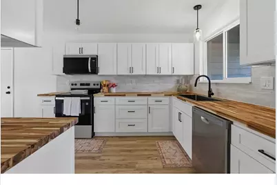 8732 N Tyndall Ave, Portland, OR 97217 - Photo 21