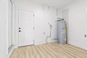 8732 N Tyndall Ave, Portland, OR 97217 - Photo 33