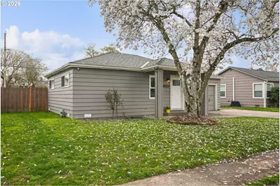 8424 SE Cornwell Ave, Happy Valley, OR 97086 - Photo 3