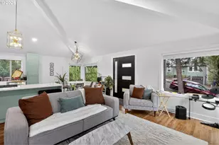 418 S Texas St, Portland, OR 97219 - Photo 5