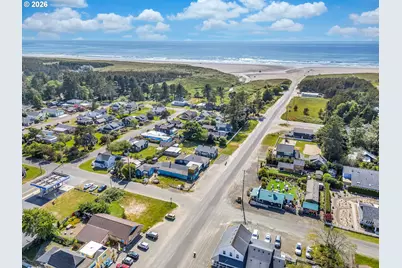 1402 Bay Ave, Ocean Park, WA 98640 - Photo 13