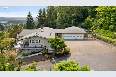 2105 NW Couch St, Camas, WA 98607 - Photo 5