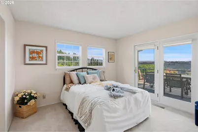 2105 NW Couch St, Camas, WA 98607 - Photo 15