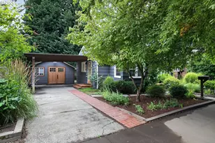 2640 SE Grant St, Portland, OR 97214 - Photo 3