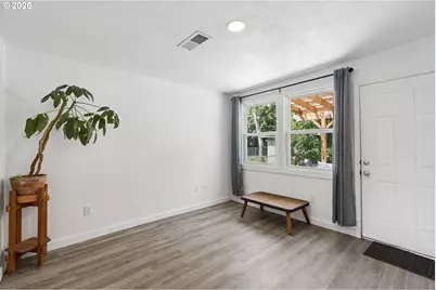 9805 N Clarendon Ave, Portland, OR 97203 - Photo 9