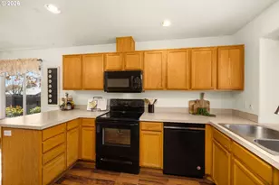 1091 SW Falcon Crest Dr, Dundee, OR 97115 - Photo 13