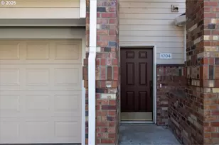 1145 NE Horizon Loop, Hillsboro, OR 97124 - Photo 3