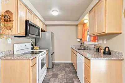 3300 Kauffman Ave #18, Vancouver, WA 98660 - Photo 3