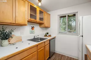 12616 NW Barnes Rd, Portland, OR 97229 - Photo 13