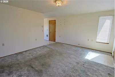 1600 S 16th St, Coos Bay, OR 97420 - Photo 9