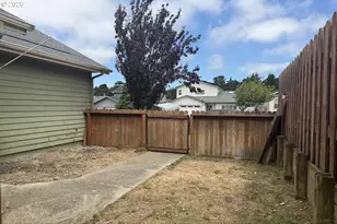 846 Sanford St, Coos Bay, OR 97420 - Photo 19