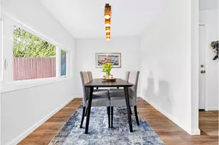 7812 SE Crystal Springs Blvd, Portland, OR 97206 - Photo 9