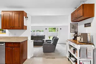 7812 SE Crystal Springs Blvd, Portland, OR 97206 - Photo 7