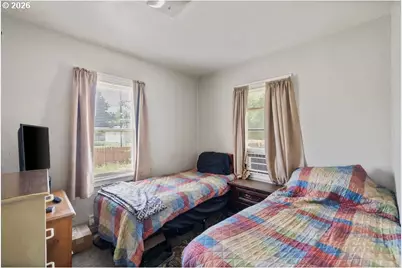 1311 W Mead Ave, Yakima, WA 98902 - Photo 11