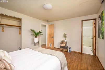 1270 Calvin St, Eugene, OR 97401 - Photo 13