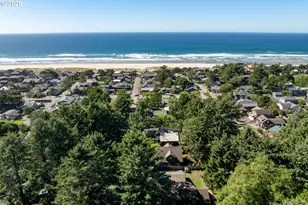 138 E Jefferson, Cannon Beach, OR 97110 - Photo 23
