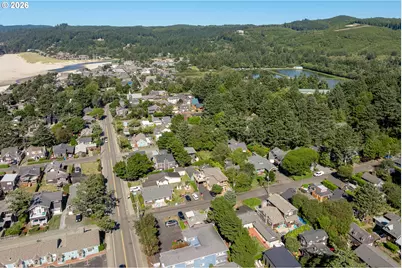 138 E Jefferson, Cannon Beach, OR 97110 - Photo 11