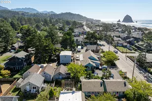 138 E Jefferson, Cannon Beach, OR 97110 - Photo 15