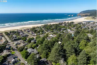 138 E Jefferson, Cannon Beach, OR 97110 - Photo 21