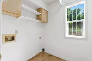 114 S Abernethy St, Portland, OR 97239 - Photo 37