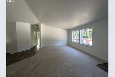 13401 NE 28th St, Vancouver, WA 98682 - Photo 3