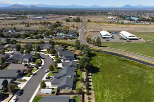 2721 NE 6th Dr, Redmond, OR 97756 - Photo 33