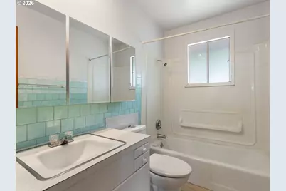 2915 E McLoughlin Blvd, Vancouver, WA 98661 - Photo 19
