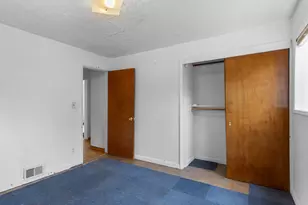 2915 E McLoughlin Blvd, Vancouver, WA 98661 - Photo 21