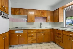 2915 E McLoughlin Blvd, Vancouver, WA 98661 - Photo 13