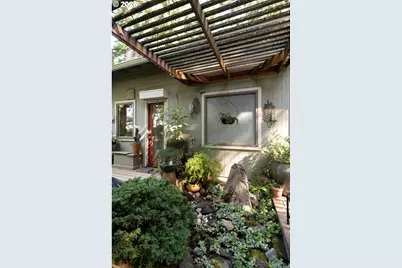 4242 SW Twombly Ave, Portland, OR 97239 - Photo 35