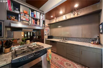 4242 SW Twombly Ave, Portland, OR 97239 - Photo 25