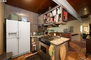 4242 SW Twombly Ave, Portland, OR 97239 - Photo 27