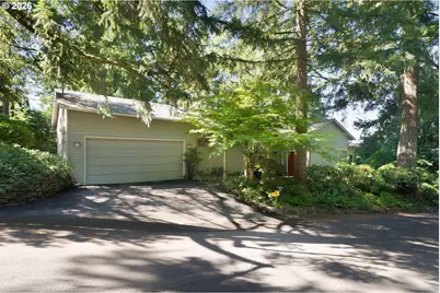 4242 SW Twombly Ave, Portland, OR 97239 - Photo 1