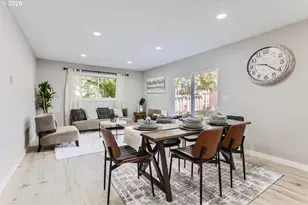 19755 SW Blanton St, Beaverton, OR 97078 - Photo 9