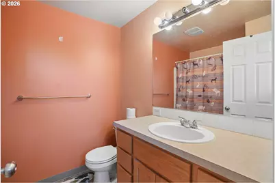228 E 17th Pl, La Center, WA 98629 - Photo 27