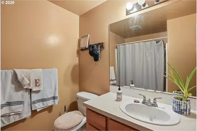 228 E 17th Pl, La Center, WA 98629 - Photo 25