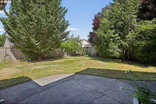 228 E 17th Pl, La Center, WA 98629 - Photo 33