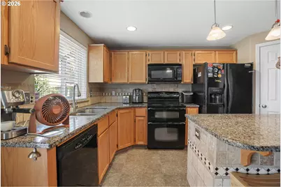 228 E 17th Pl, La Center, WA 98629 - Photo 13